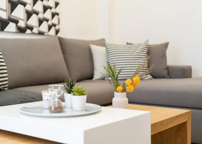 Pagrati\'S Best Apartment